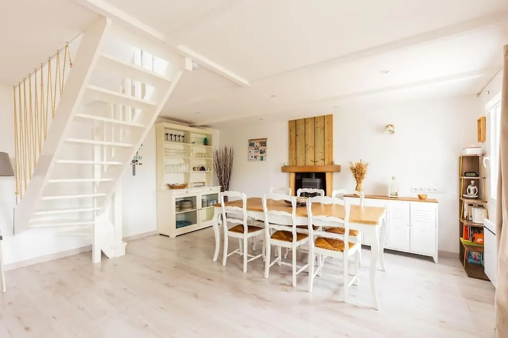 Holiday home Charmante Maison Familiale A 10 Minutes Des Plages Plougrescant France